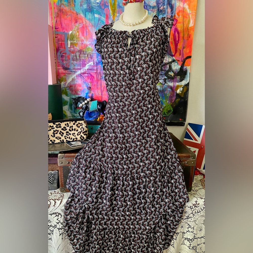 Prettiest Black Floral Maxi Dress Who What Wear L
Comfy Flowy Summer Fashion 🖤💖💐